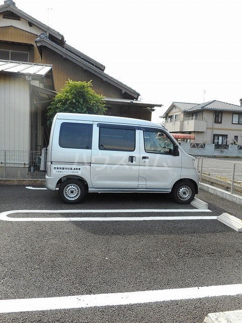 14/23 駐車場