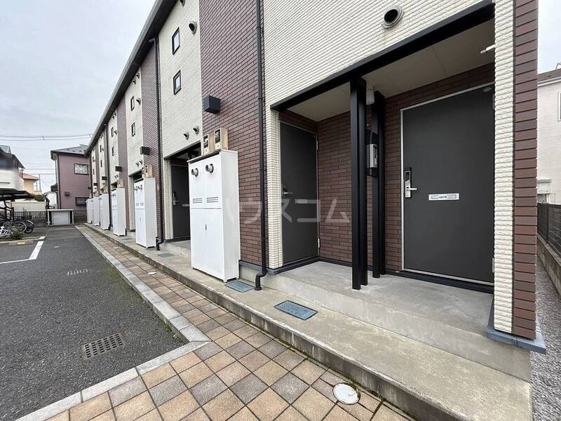 13/15 エントランス