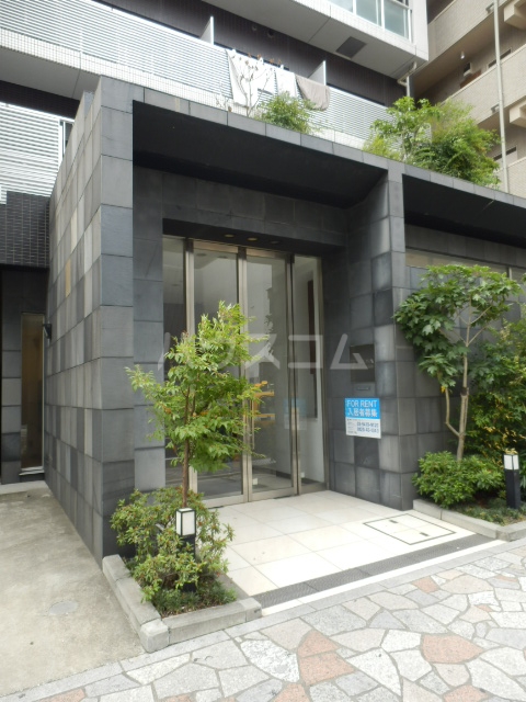 22/30 エントランス