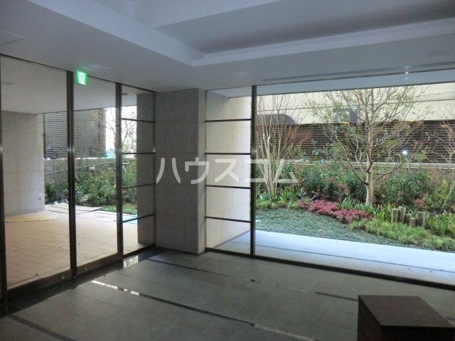 2/3 エントランス
