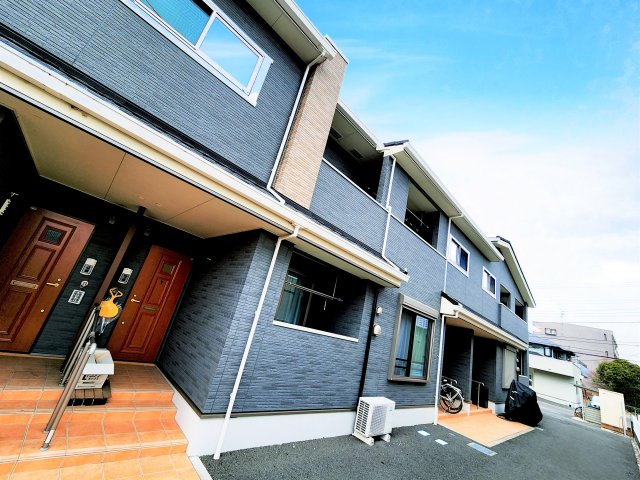 24/30 エントランス