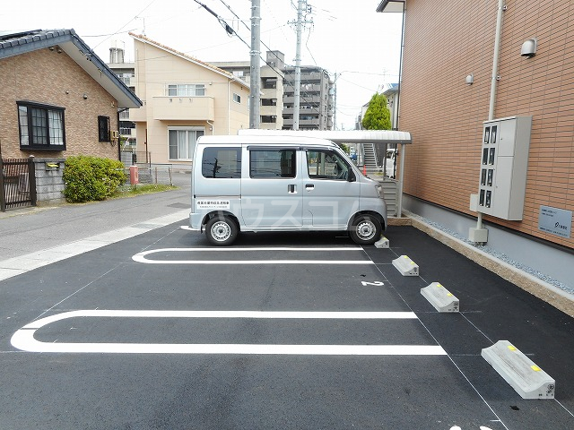 2/10 駐車場