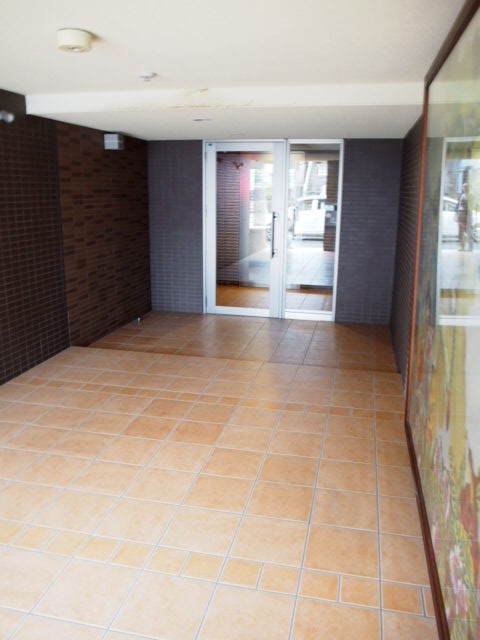 22/30 エントランス