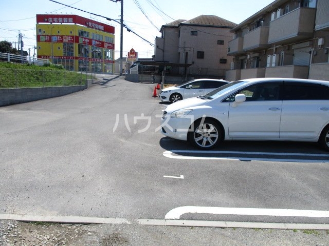 26/27 駐車場