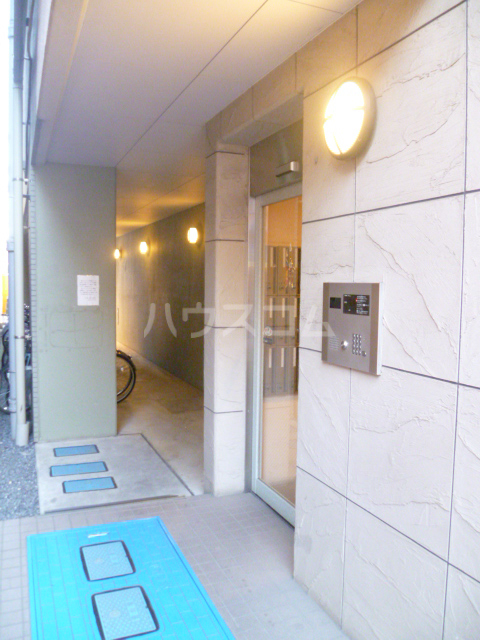 3/10 エントランス