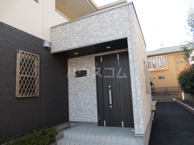 22/30 エントランス