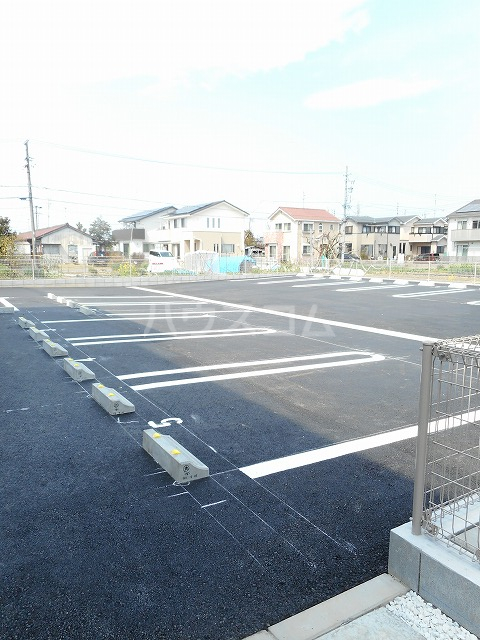 15/23 駐車場