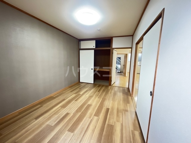 寝室