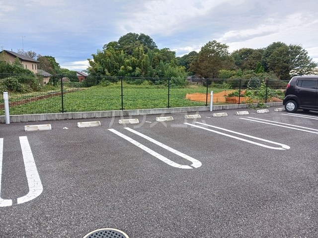 3/7 駐車場