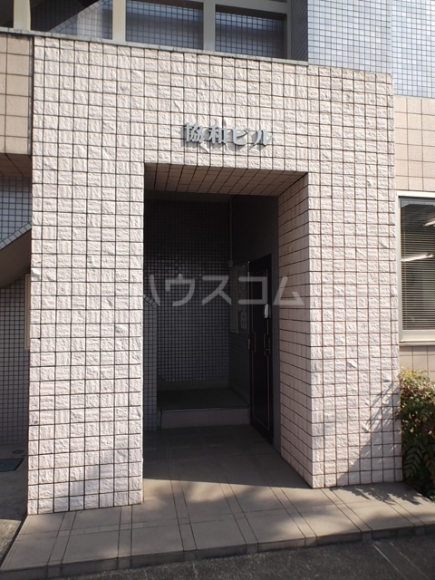 21/27 エントランス