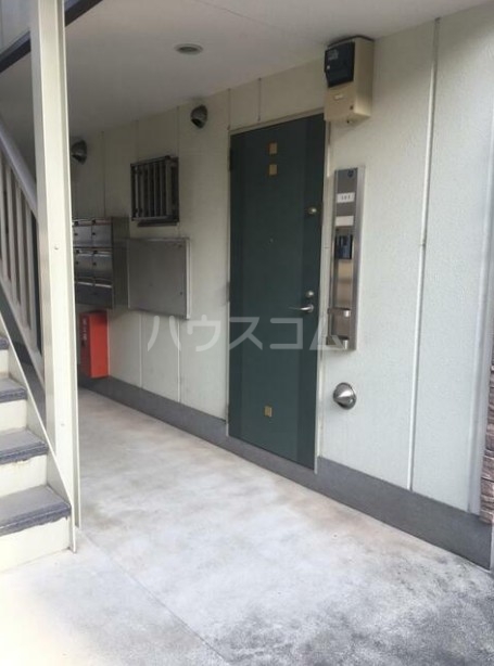 2/3 エントランス