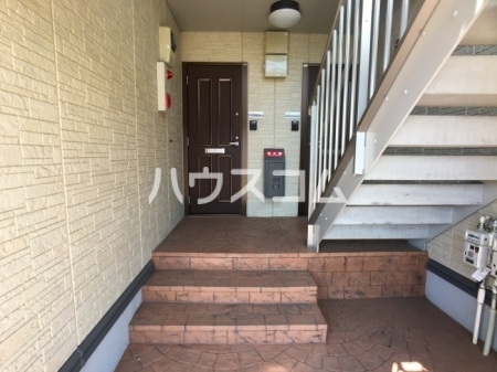 15/17 エントランス