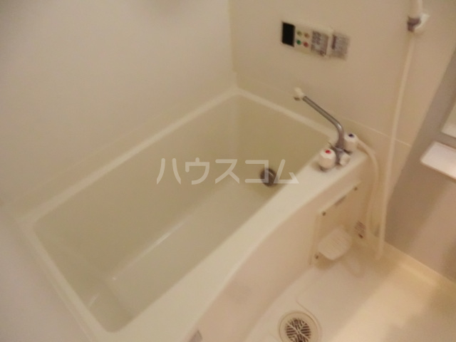 16/30 浴室