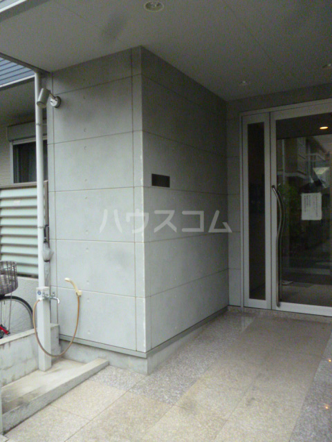 29/29 エントランス