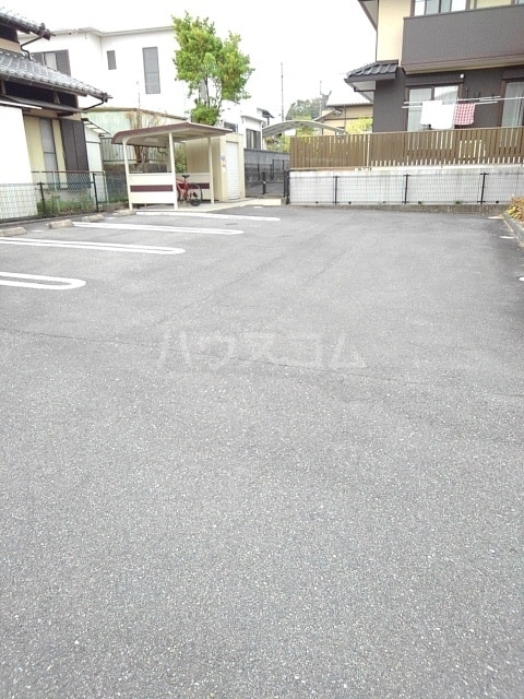 15/27 駐車場