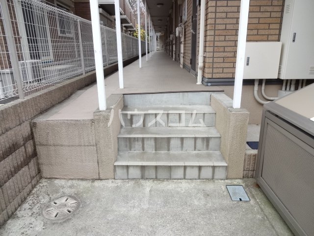 15/25 エントランス