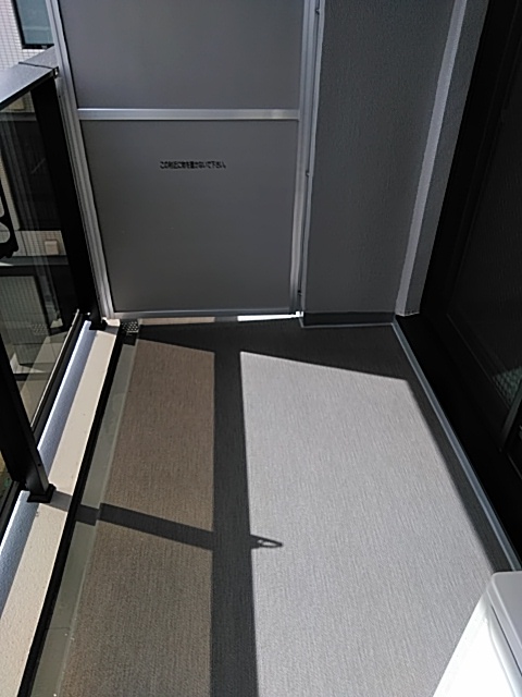 19/28 バルコニー