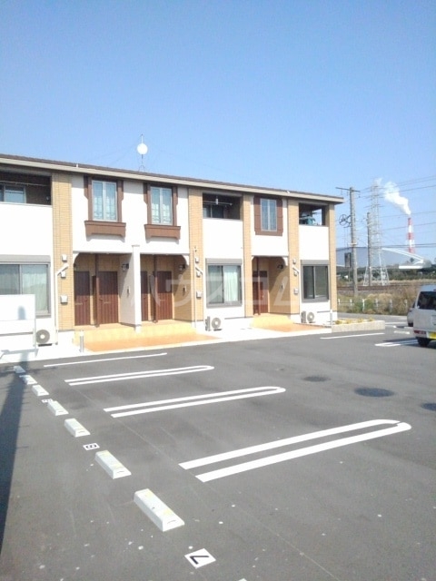 16/25 駐車場