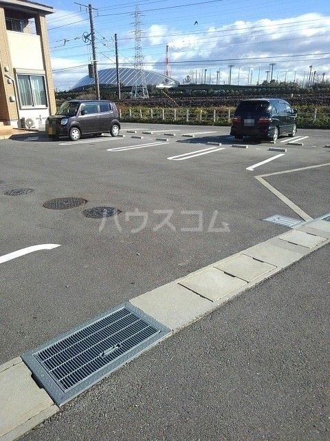 17/25 駐車場