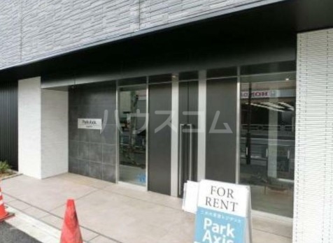 13/14 エントランス