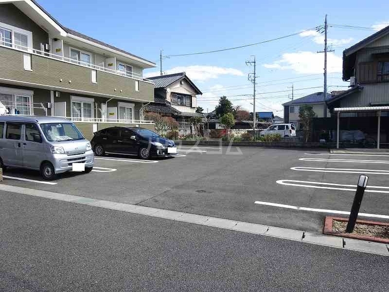 14/21 駐車場