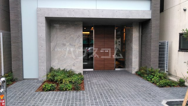 13/23 エントランス