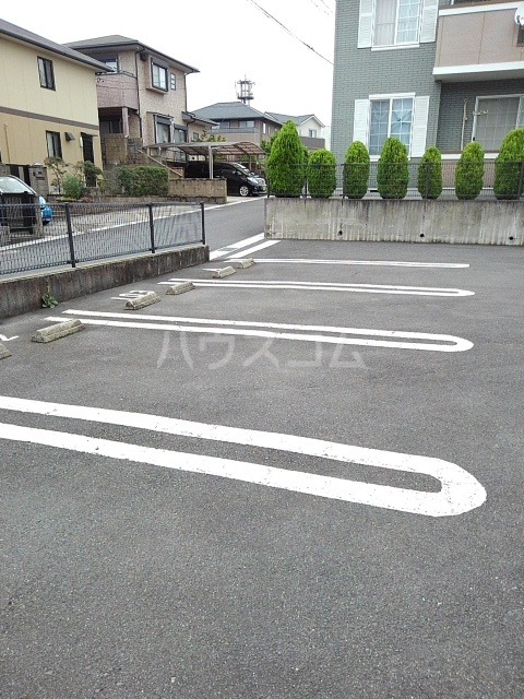 14/21 駐車場