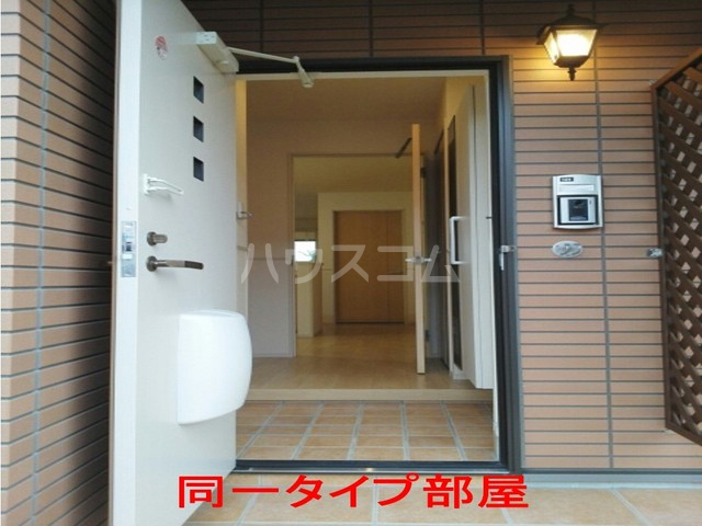 14/20 エントランス