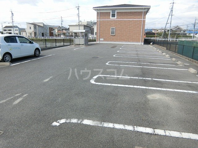 22/29 駐車場