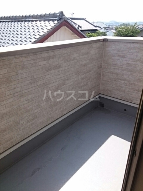 13/22 バルコニー