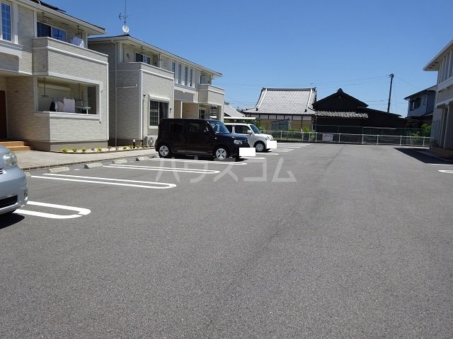 2/8 駐車場