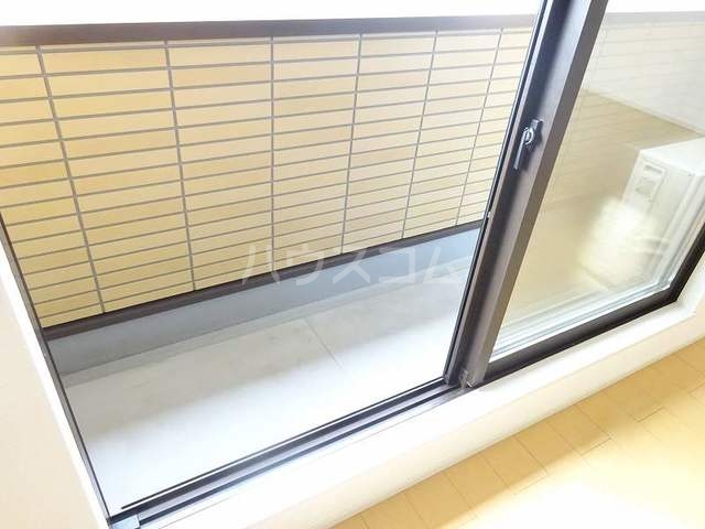 17/27 バルコニー