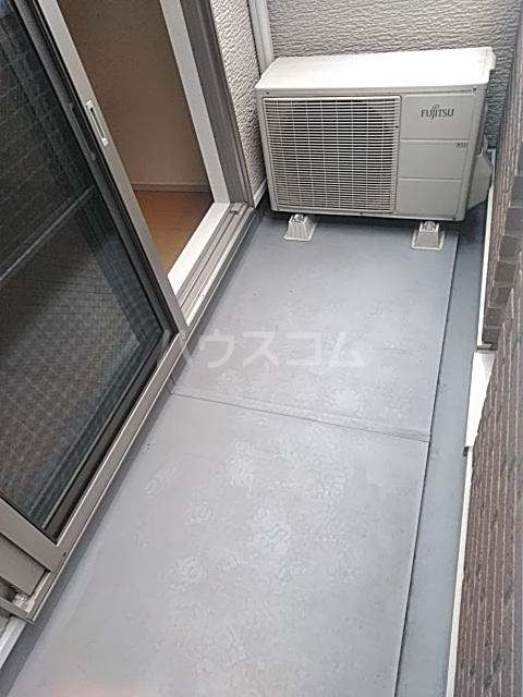 13/23 バルコニー