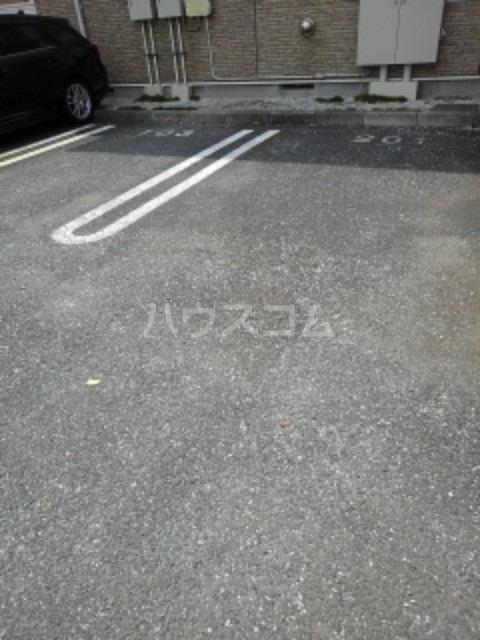 20/30 駐車場