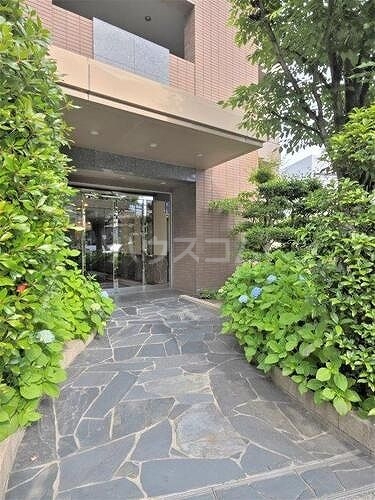 2/3 エントランス