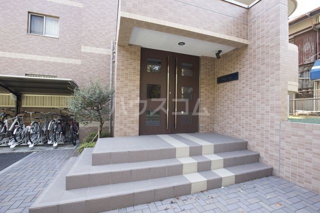 29/30 エントランス