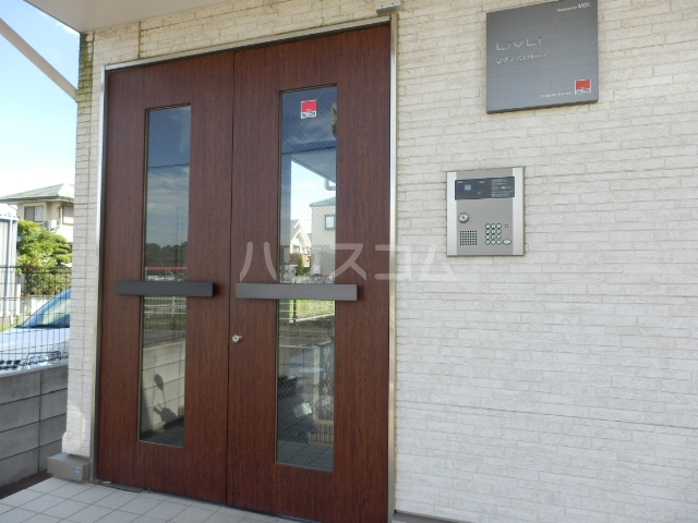 17/25 エントランス