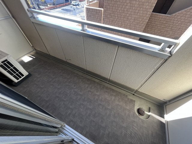 20/30 バルコニー