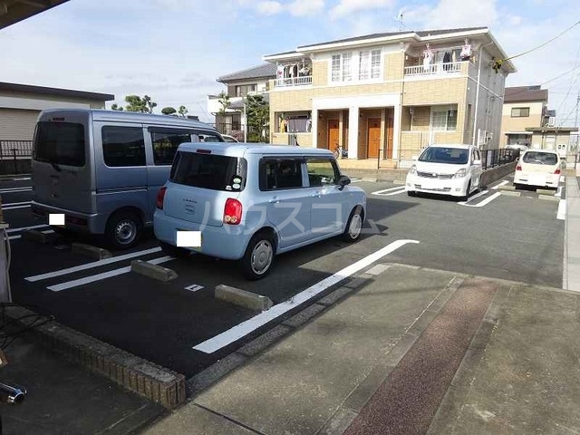 2/8 駐車場