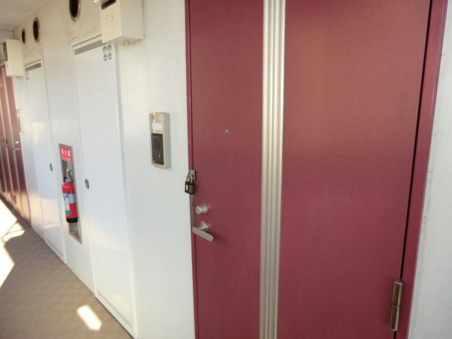 21/27 エントランス