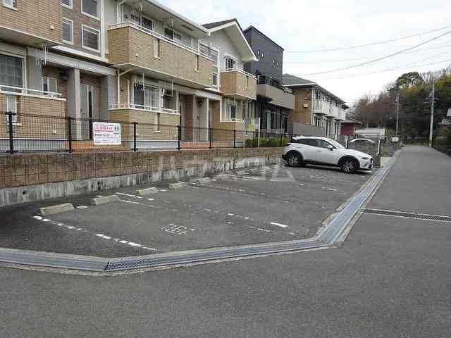 14/20 駐車場