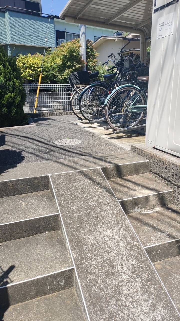 26/30 駐車場