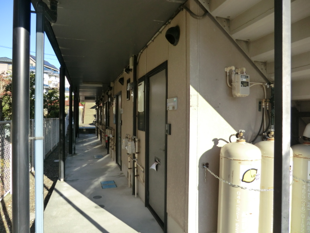 24/30 エントランス