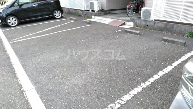 22/23 駐車場
