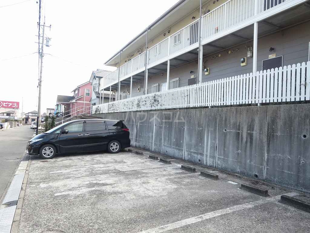 14/22 駐車場