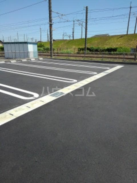 14/20 駐車場