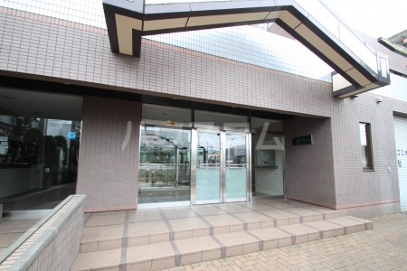 17/20 エントランス