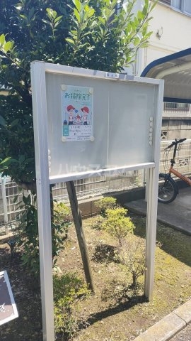 21/30 エントランス