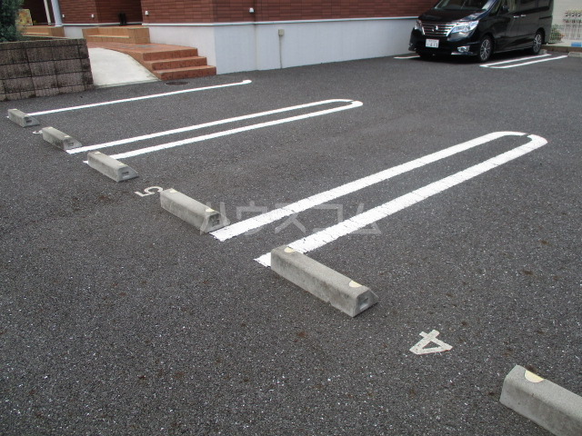 4/10 駐車場