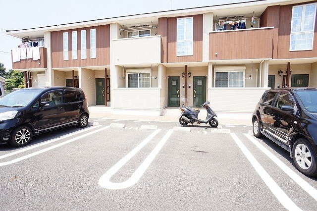 14/20 駐車場